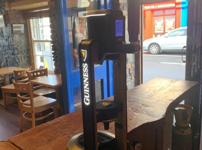 Camp Street Studio 4 *